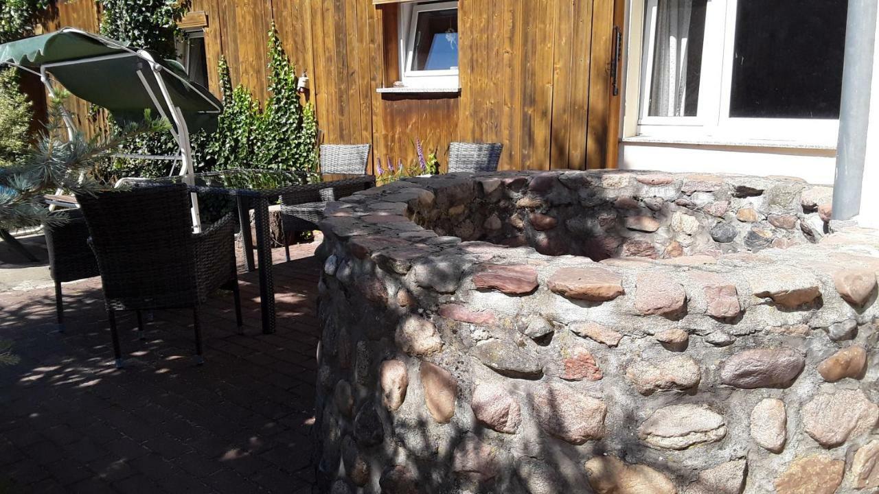 Gaestezimmer Sommer Locktow 외부 사진